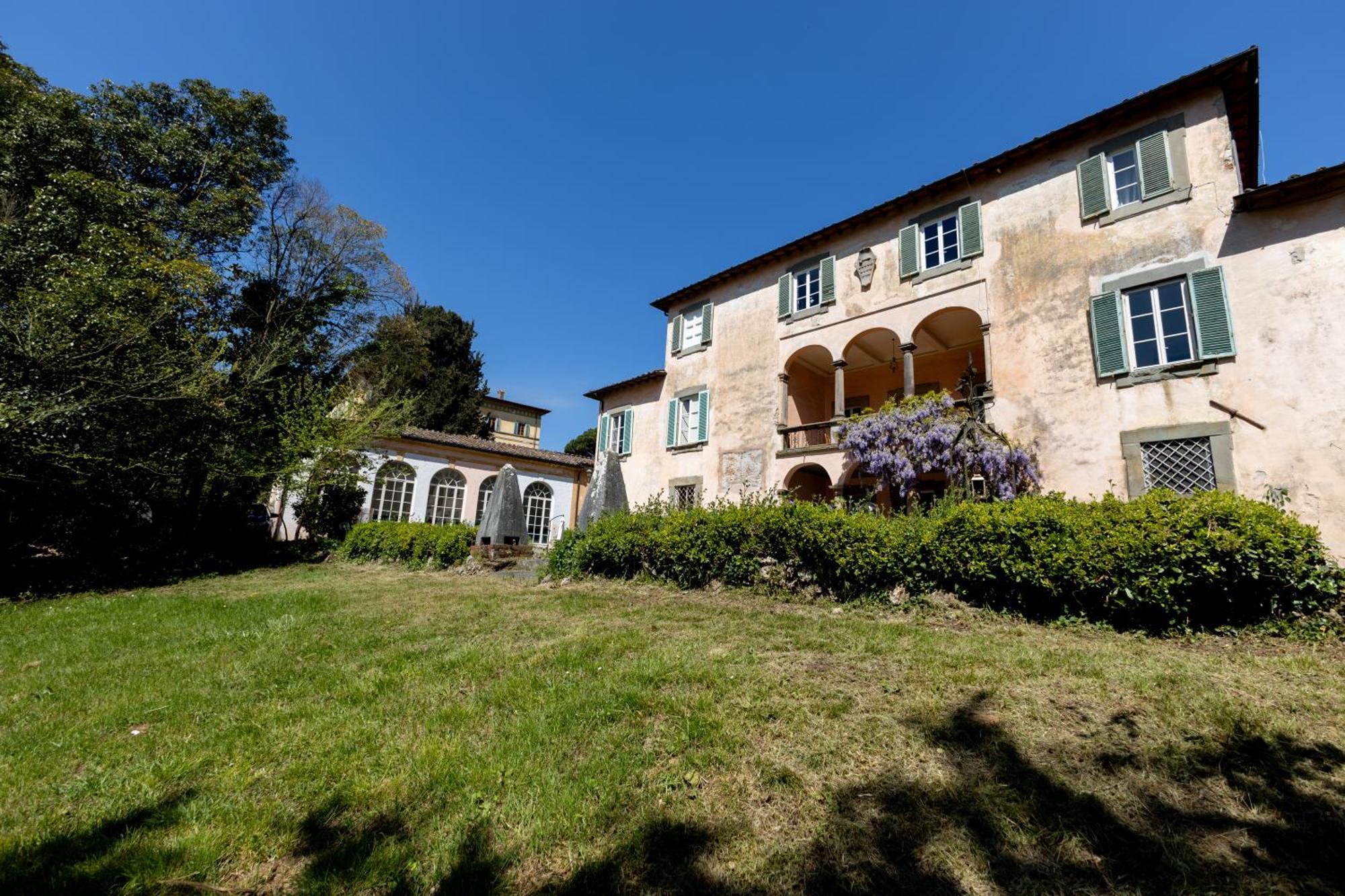 Il Casale Di Villa Rossi Lucca Exterior photo